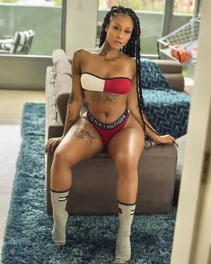 Mizz Twerksum / mizztwerksumoffical / theofficialmizztwerksum фото голая #0035