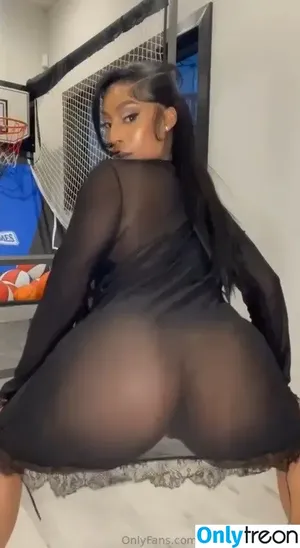 Mizz Twerksum / mizztwerksumoffical / theofficialmizztwerksum фото голая #0270