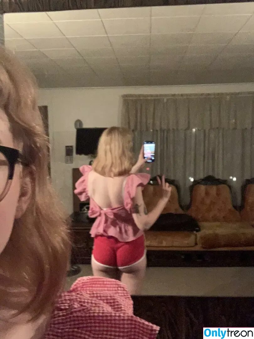 Mkultramilf nude photo #0020 (Mkultramilf)