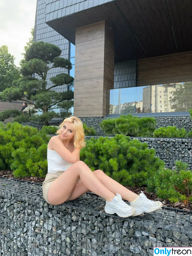 mmelaniee голая photo #0003 (mmelaniee)