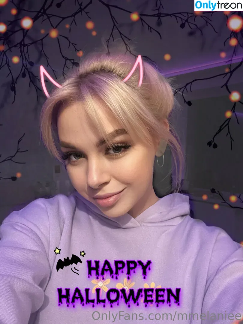 mmelaniee nude photo #0020 (mmelaniee)