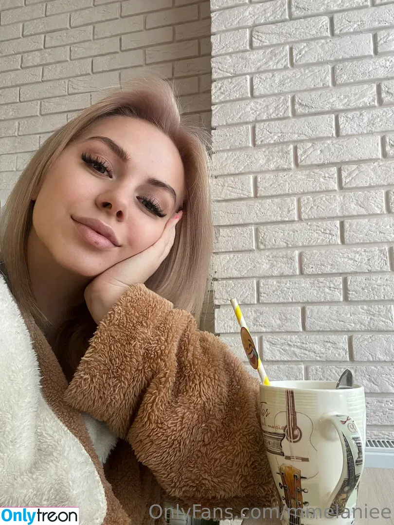 mmelaniee nude photo #0026 (mmelaniee)