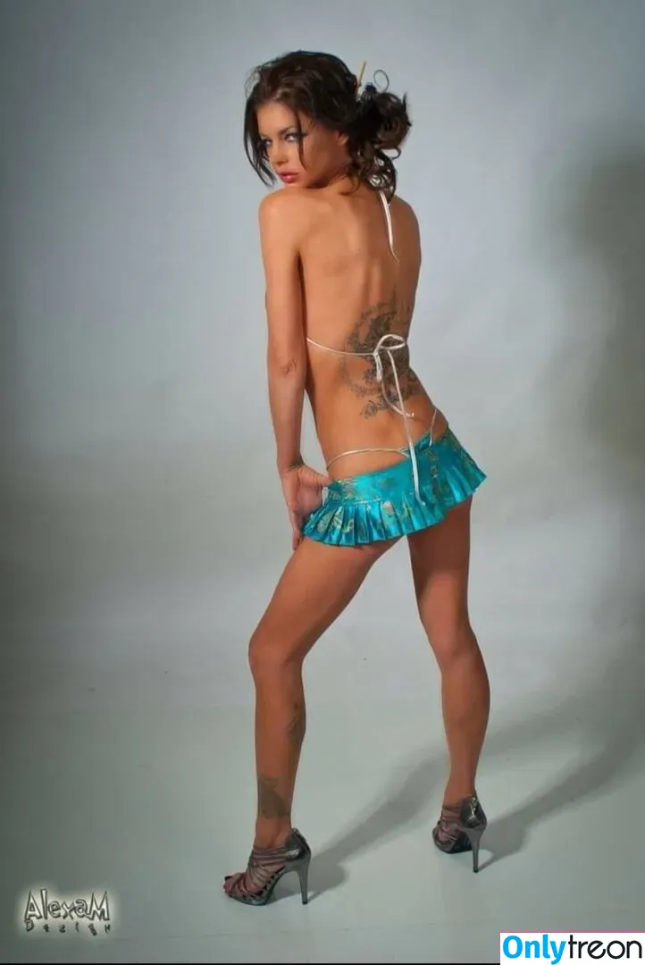 Model Brooke Robinson nude photo #0009 (brookebrobinson)