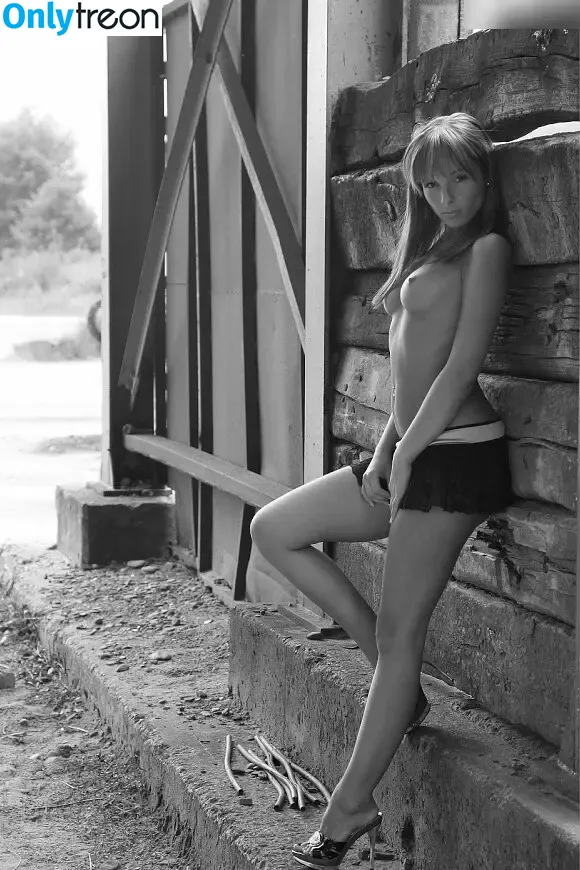 Model Cathy nude photo #0945 (modelcathy)