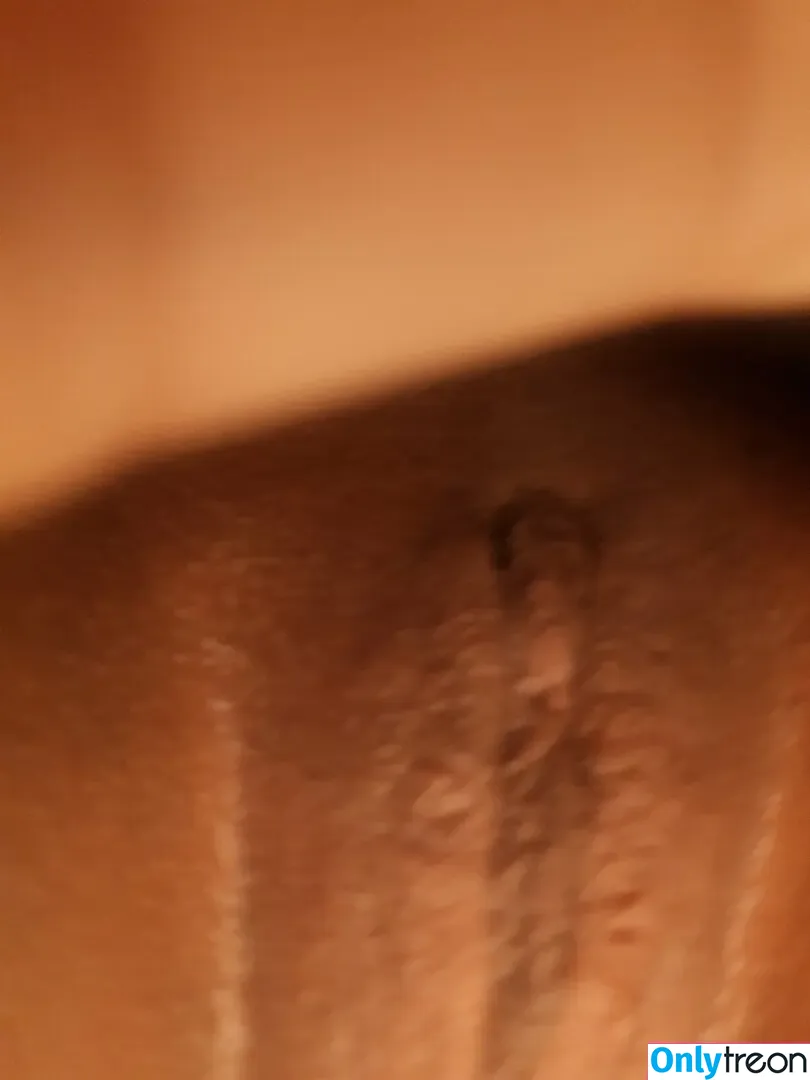 modernbritishrose nude photo #0377 (Louisa Mussington-Boreham / bigbootybritish / loumb)