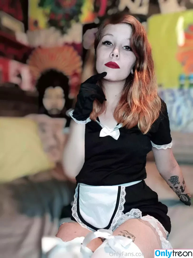 modernmorticia nude photo #0040 (modern_morticia)