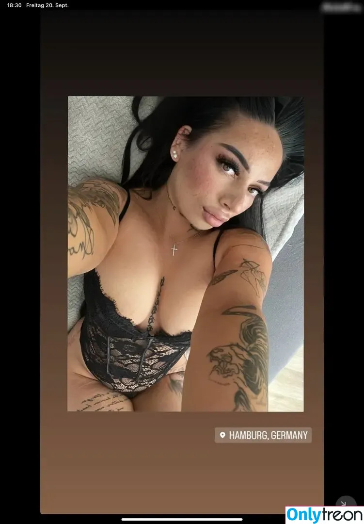 Moesha- Nadine голая photo #0043 (daddysliebling69 / moesha_nadine)