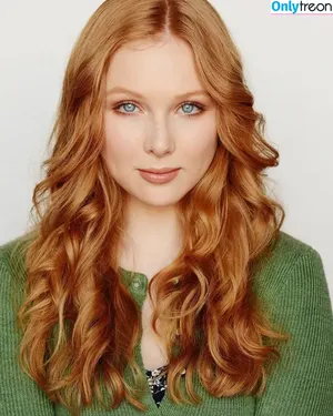 Molly C. Quinn / mollycaitlynquinn nude photo #0048