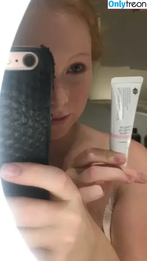 Molly C. Quinn / mollycaitlynquinn nude photo #0070