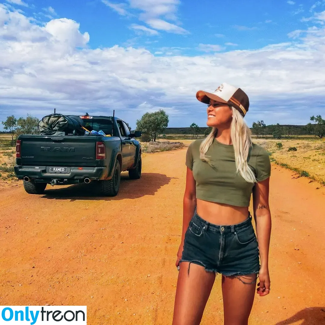 Molly Dixon голая photo #0002 (MollyDixon921 / molly_dixon_)