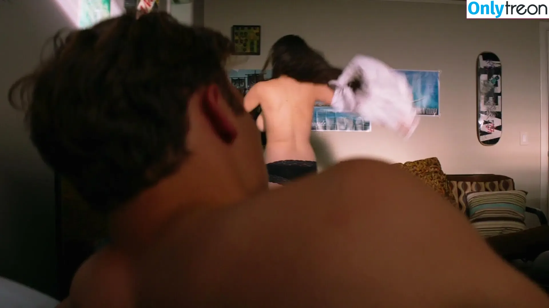 Molly Gordon nude photo #0137 (mollsterg)