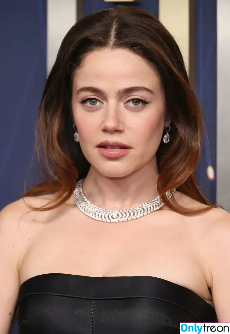 Molly Gordon голая photo #0297 (crashgordon / mollsterg)