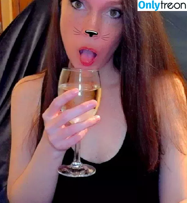Molly Nova голая photo #0007 (molly_nova / molly_nova_xx / mollynova.xxx)