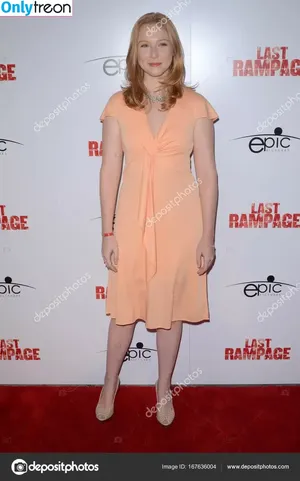 Molly Quinn / lassmolly / mollycaitlynquinn фото голая #0168