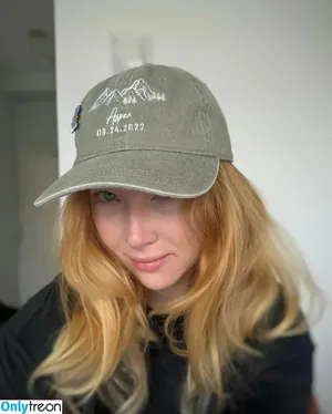 Molly Quinn / lassmolly / mollycaitlynquinn фото голая #0170