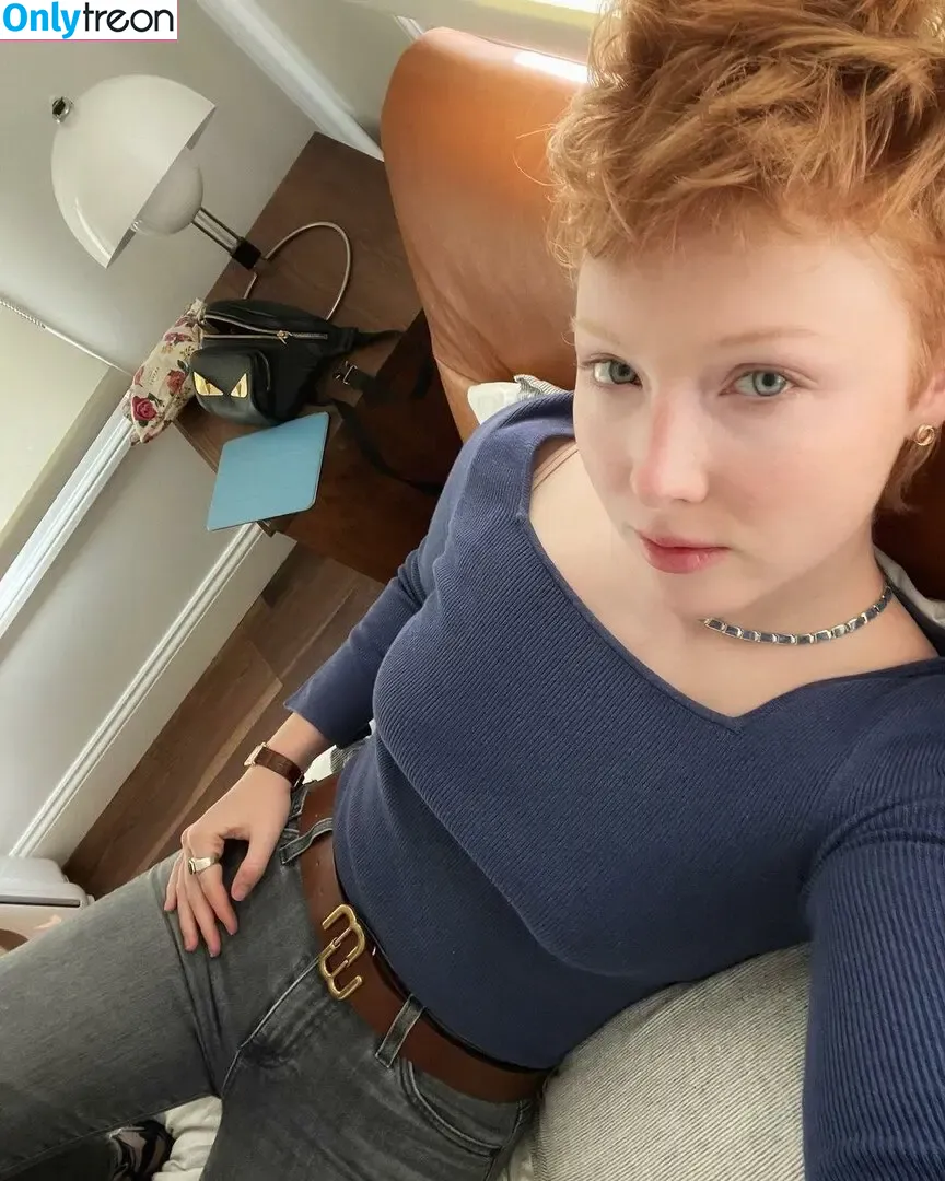 Molly Quinn nude photo #0157 (mollycaitlynquinn)