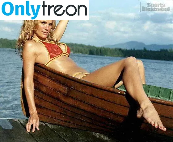 Molly Sims голая photo #0045 (babymollys / mollybsims)