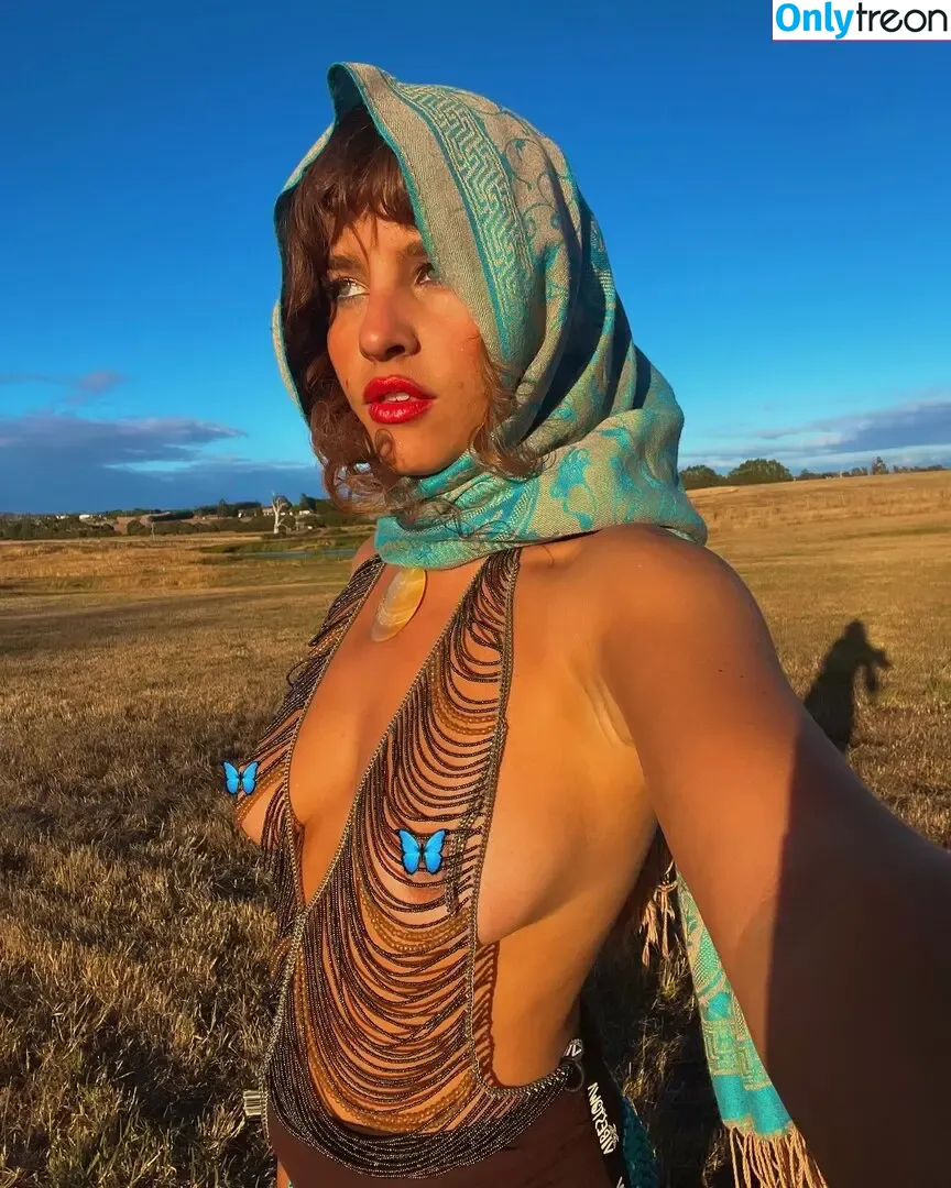 Mollyexpressions nude photo #0022 (maliawantsyou)