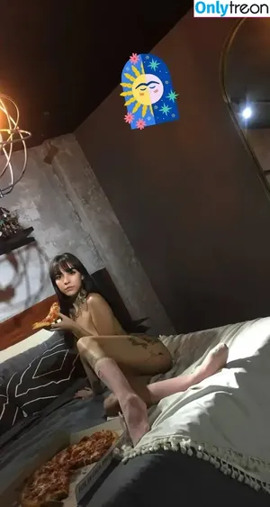 Mollylilpeach / Lauryncutie / Molly C / laurycutie / mollypeachphoto nude photo #0002
