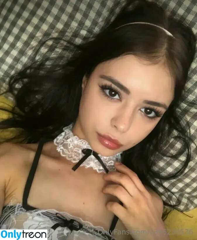 mollylo nude photo #0001 (mollylo93)