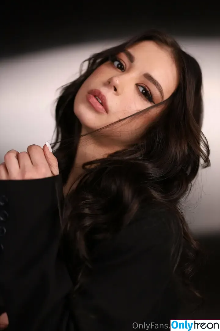 mollylo голая photo #0221 (mollylo93)