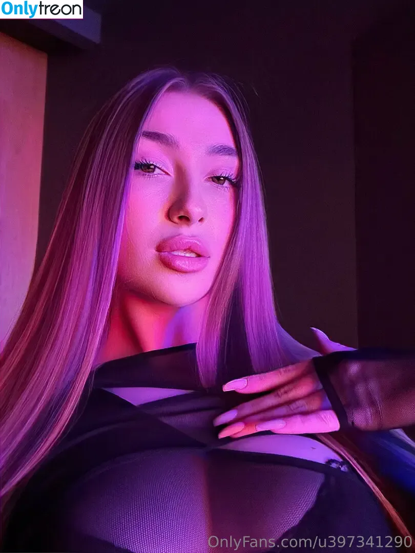 mollymeeeow nude photo #0033 (meowsay / mmollyy_meeow)