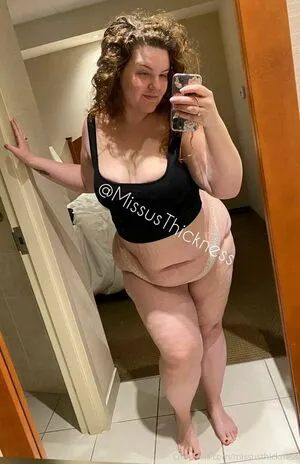 mollynonsense / missusthickness / molly.nonsense nude photo #0038
