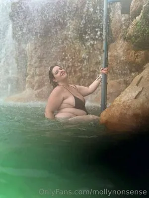 mollynonsense / missusthickness / molly.nonsense nude photo #0196