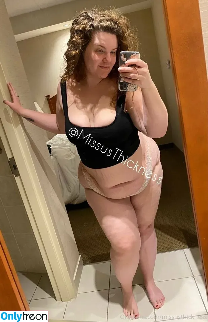 mollynonsense nude photo #0038 (missusthickness / molly.nonsense)