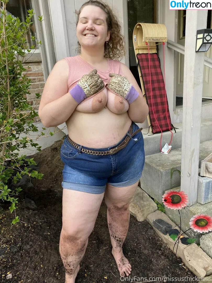 mollynonsense nude photo #0079 (missusthickness / molly.nonsense)