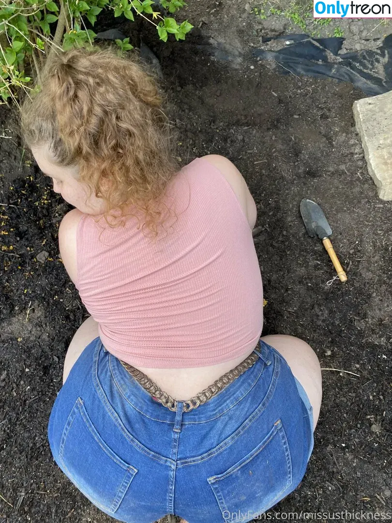 mollynonsense nude photo #0080 (missusthickness / molly.nonsense)