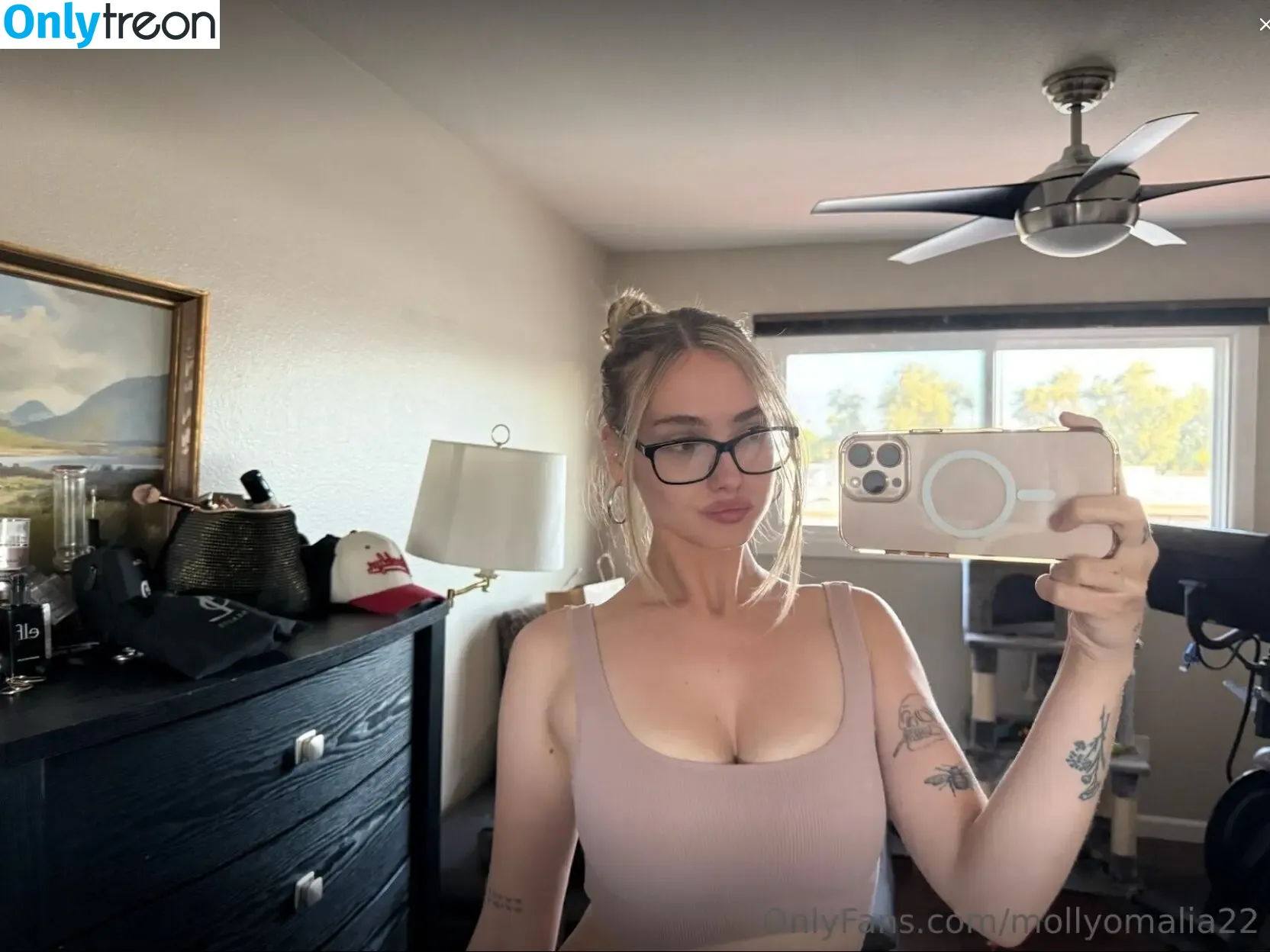 mollyomaliamollyomaliaaa nude photo #0067 (mollyomalia / mollyomaliaaa)
