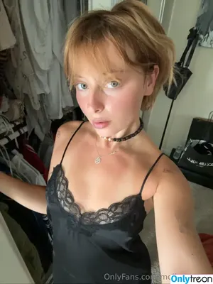 mollyxmoore / mollymae nude photo #0048