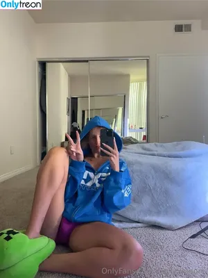 mollyxmoore / mollymae nude photo #0060