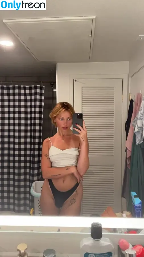 mollyxmoore голая photo #0067 (mollymae)