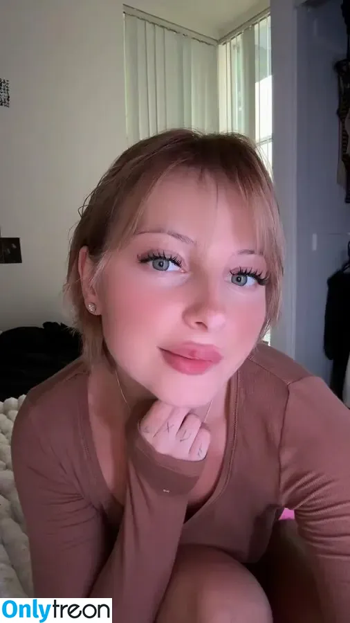 mollyxmoore голая photo #0069 (mollymae)