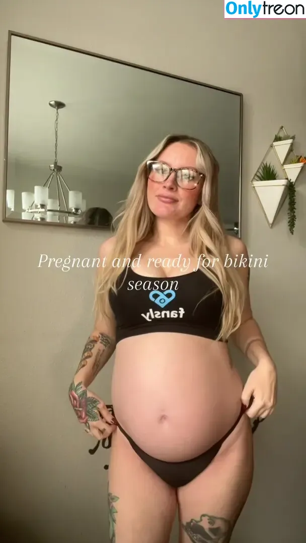 Mommy Penelope nude photo #0004 (mommypenelope / mommypenelope13)