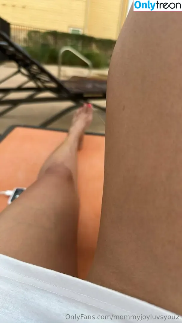 mommyjoyluvsyou2 nude photo #0035 (mommy.wonders)