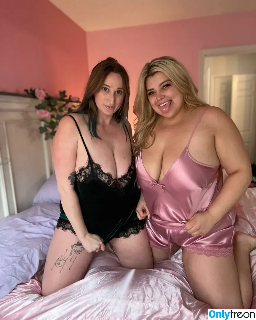 momoffduty nude photo #0122 (momoffdutyy)