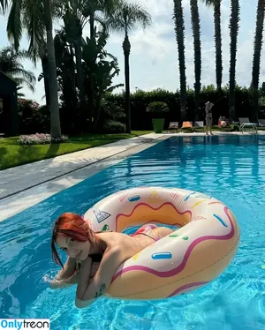 Mona Schon / Italian Streamer / monaschon nude photo #0009