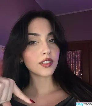 Mona Schon / Italian Streamer / monaschon nude photo #0049