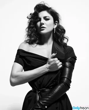 Monica Barbaro / monicabarbaro nude photo #0350