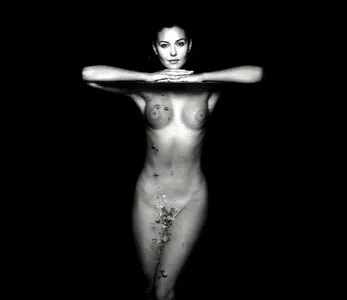 Monica Bellucci / bellucciginebra / monicabellucciofficiel nude photo #0215