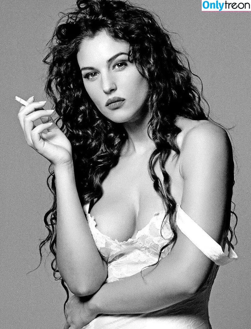 Monica Bellucci голая photo #0143 (bellucciginebra / monicabellucciofficiel)