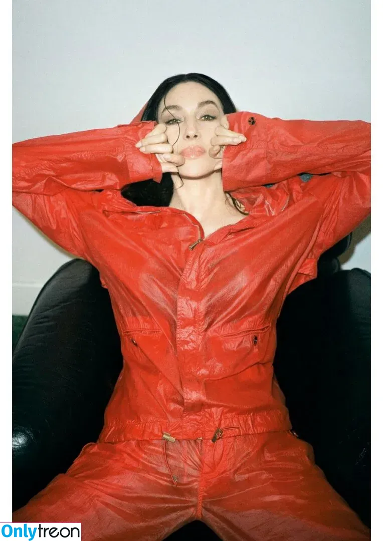 Monica Bellucci голая photo #0165 (bellucciginebra / monicabellucciofficiel)