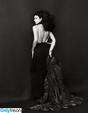 Monica Bellucci / aMonicaBellucci / bellucciginebra / monicabellucciofficiel nude photo #1643