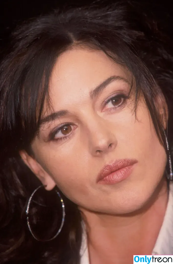 Monica Bellucci голая photo #1369 (aMonicaBellucci / bellucciginebra / monicabellucciofficiel)