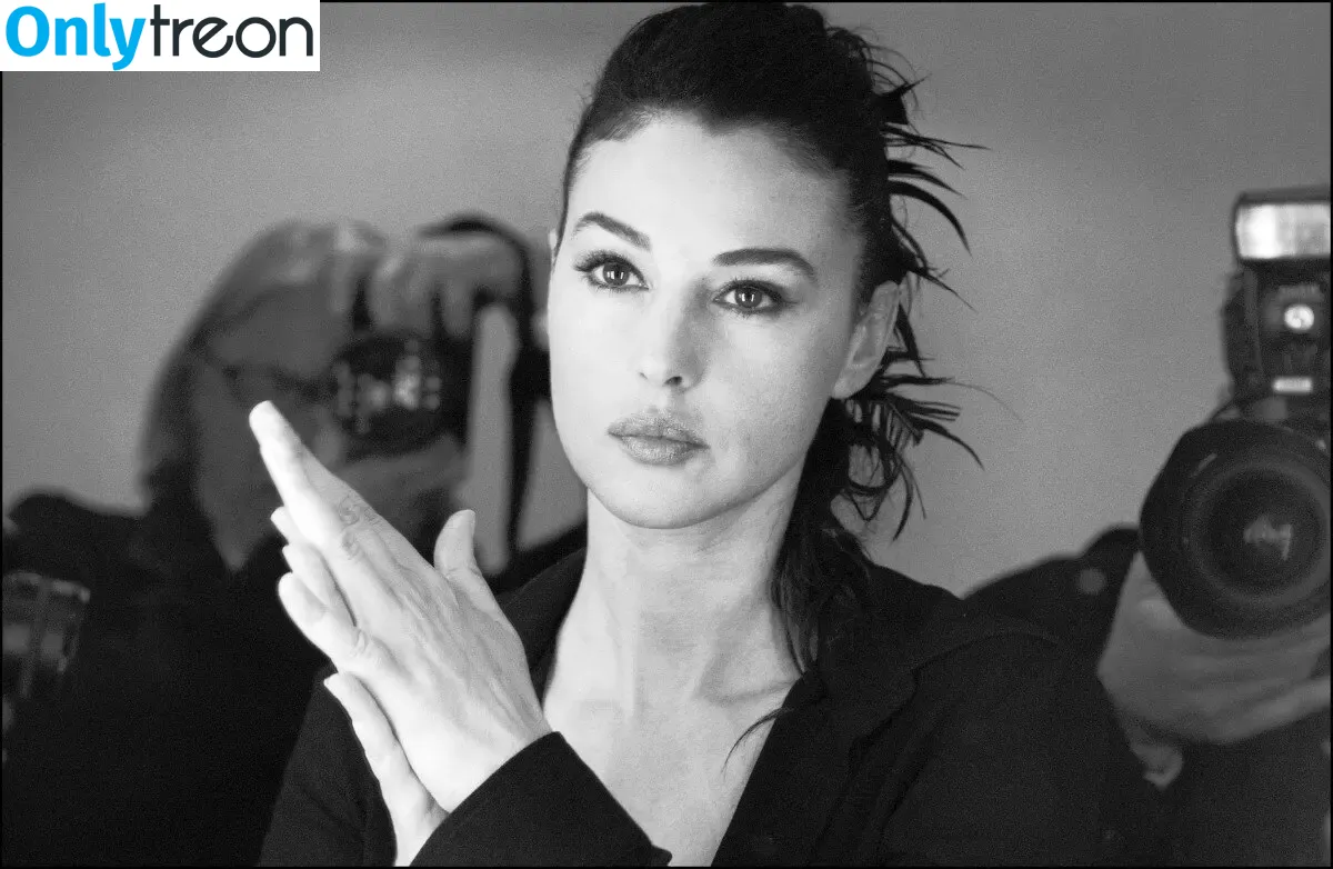 Monica Bellucci голая photo #1392 (aMonicaBellucci / bellucciginebra / monicabellucciofficiel)