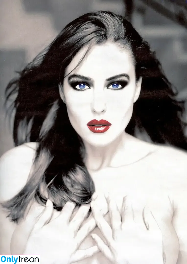 Monica Bellucci голая photo #1406 (aMonicaBellucci / bellucciginebra / monicabellucciofficiel)