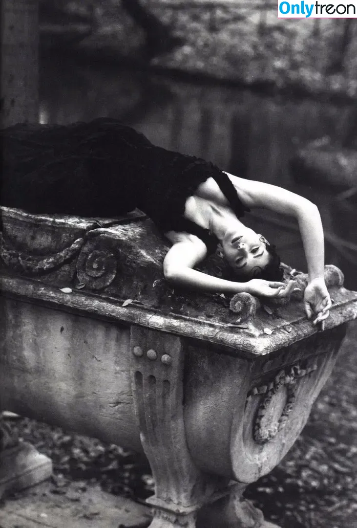 Monica Bellucci nude photo #1644 (aMonicaBellucci / bellucciginebra / monicabellucciofficiel)